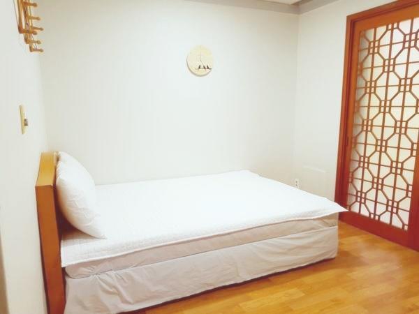 White House Hotel Sokcho Exterior foto