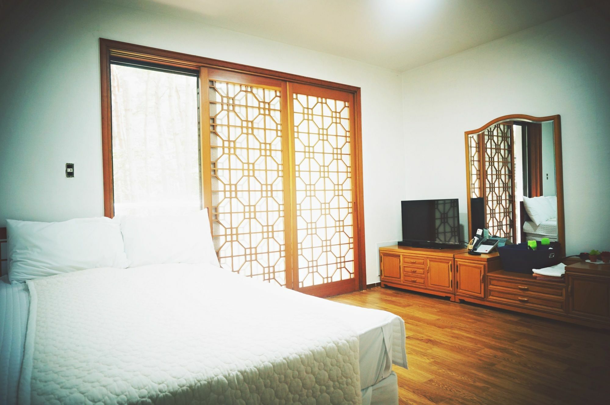 White House Hotel Sokcho Exterior foto