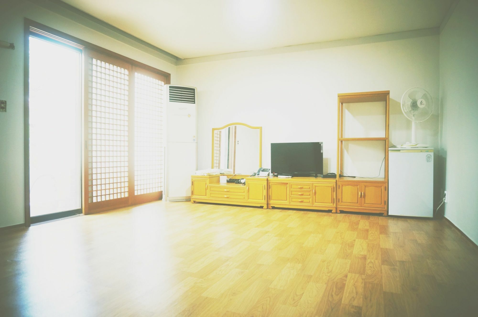 White House Hotel Sokcho Exterior foto